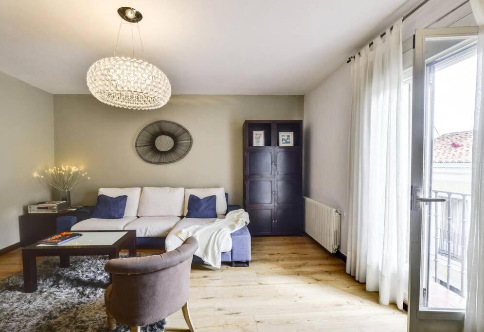 Big Stylish And Modern Apartment In Madrid Centre Exterior photo